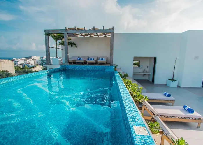With Ocean View Pool In Av 10 & 60 Street Apartment Playa del Carmen