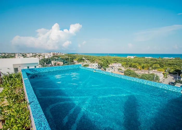 With Ocean View Pool In Av 10 & 60 Street Apartment *