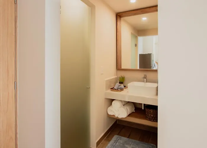 With Ocean View Pool In Av 10 & 60 Street Apartment